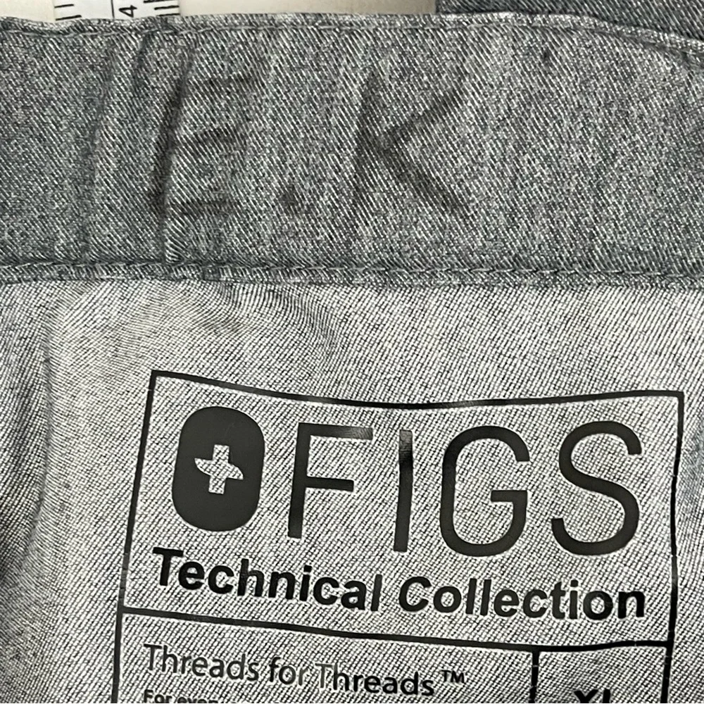 FIGS Technical‎ Collection Scrub Pants Gray Mens XL Straight Leg FMA500
